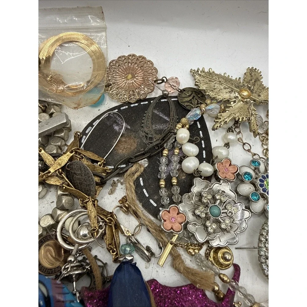 UNSORTED VINTAGE & MODERN MIXED JEWELRY ESTATE JUNK DRAWER LOT~WEAR REPAIR CRAFT